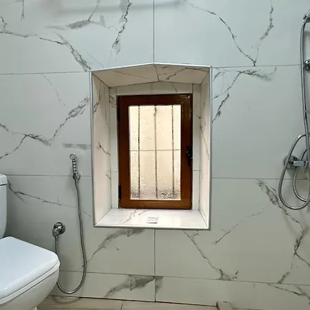 Duplex Mino, Pazari I Vjeter شقة فندقية